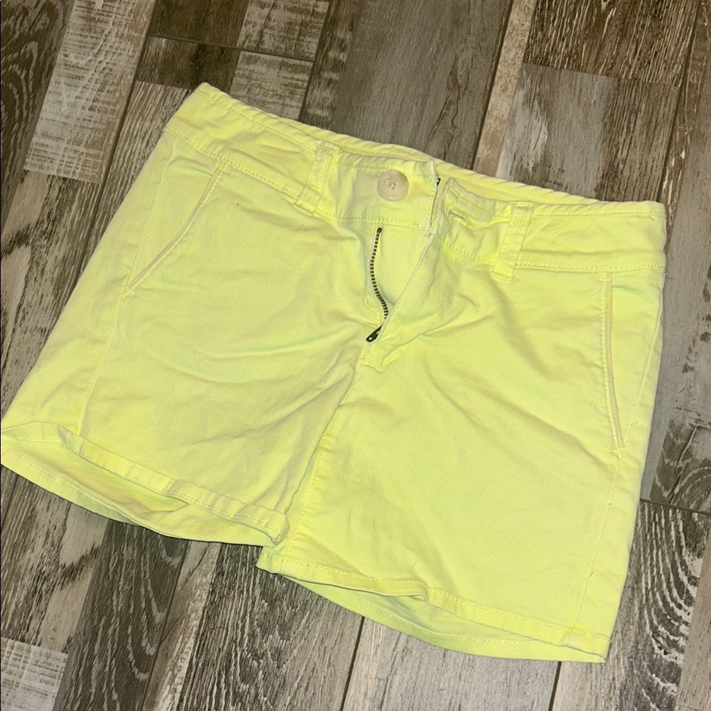 American Eagle Outfitters Light Yellow Women's Shorts